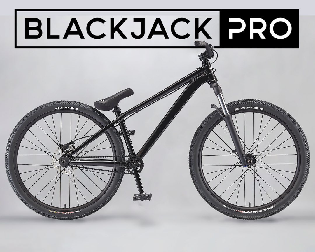 Blackjack PRO, available in black, grey or maroon 