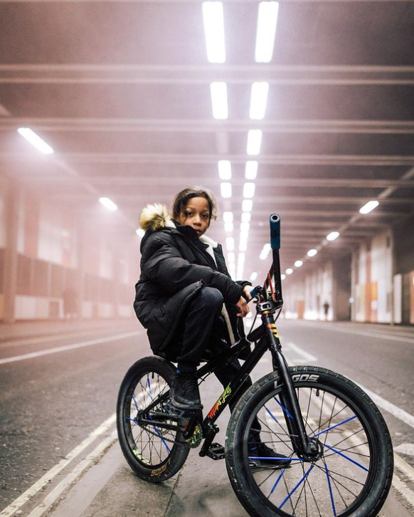 Mini Kizzy on the Medusa 20 inch wheelie bike